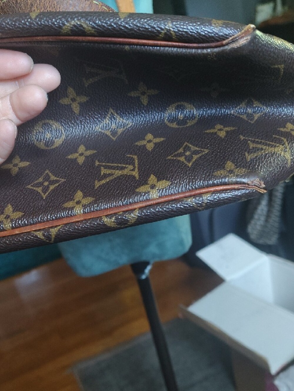 Louis Vuitton Monogram Canvas Tote in Brown with Tan Leather - Picture 7 of 9